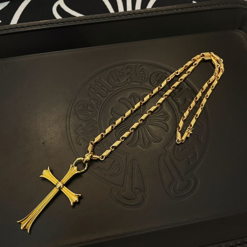 Ch*0me He**ts necklaces